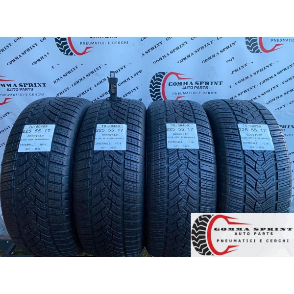 4 PNEUMATICI 225/55 R17 GOODYEAR INVERNALI 95%