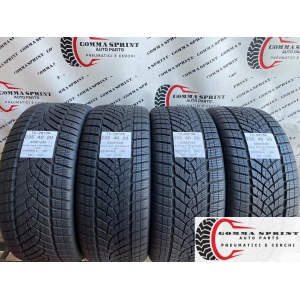 4 PNEUMATICI 235/40 R20 GOODYEAR INVERNALI KM0