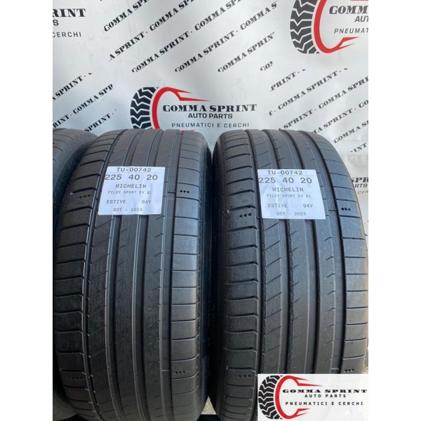 4 PNEUMATICI 225/40 R20 MICHELIN ESTIVE 70% - immagine 4