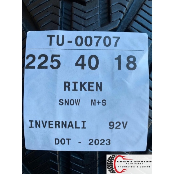 4 PNEUMATICI 225/40 R18 RIKEN INVERNALI 95% - immagine 9