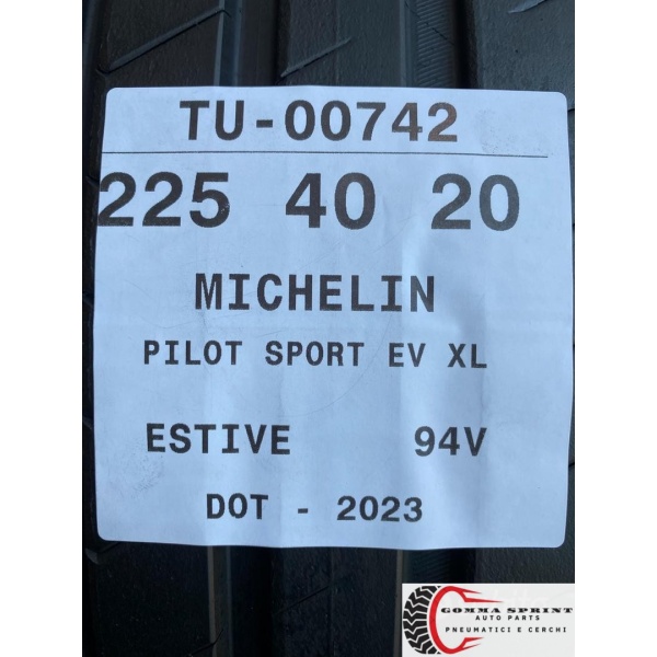 4 PNEUMATICI 225/40 R20 MICHELIN ESTIVE 70% - immagine 9