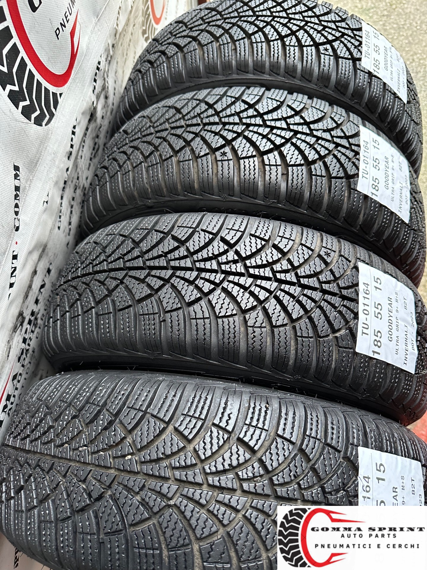 4 PNEUMATICI 185/55 R15 GOODYEAR INVERNALI 95% - immagine 9