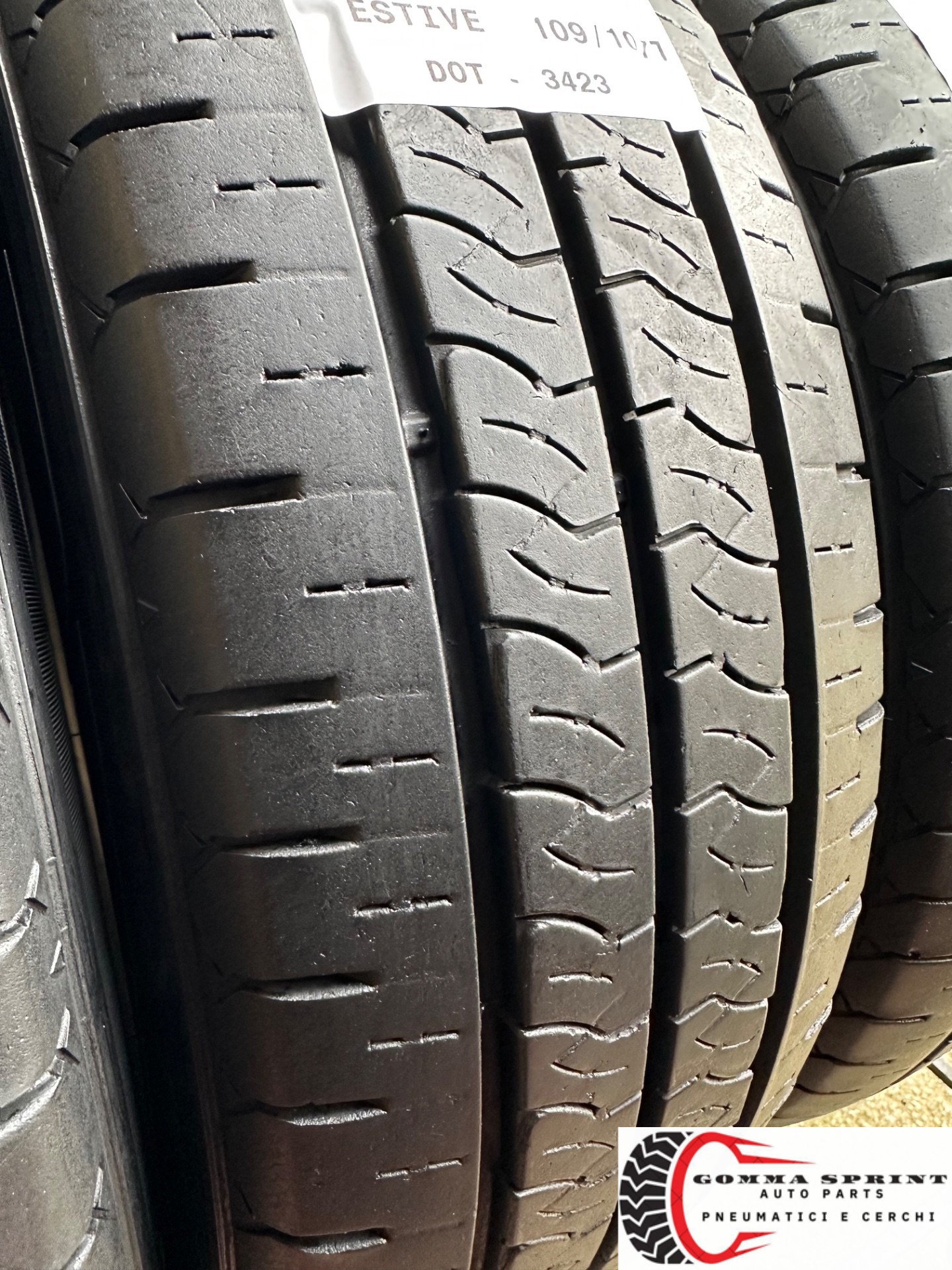 4 PNEUMATICI 215/70 R15C KUMHO ESTIVE - immagine 9