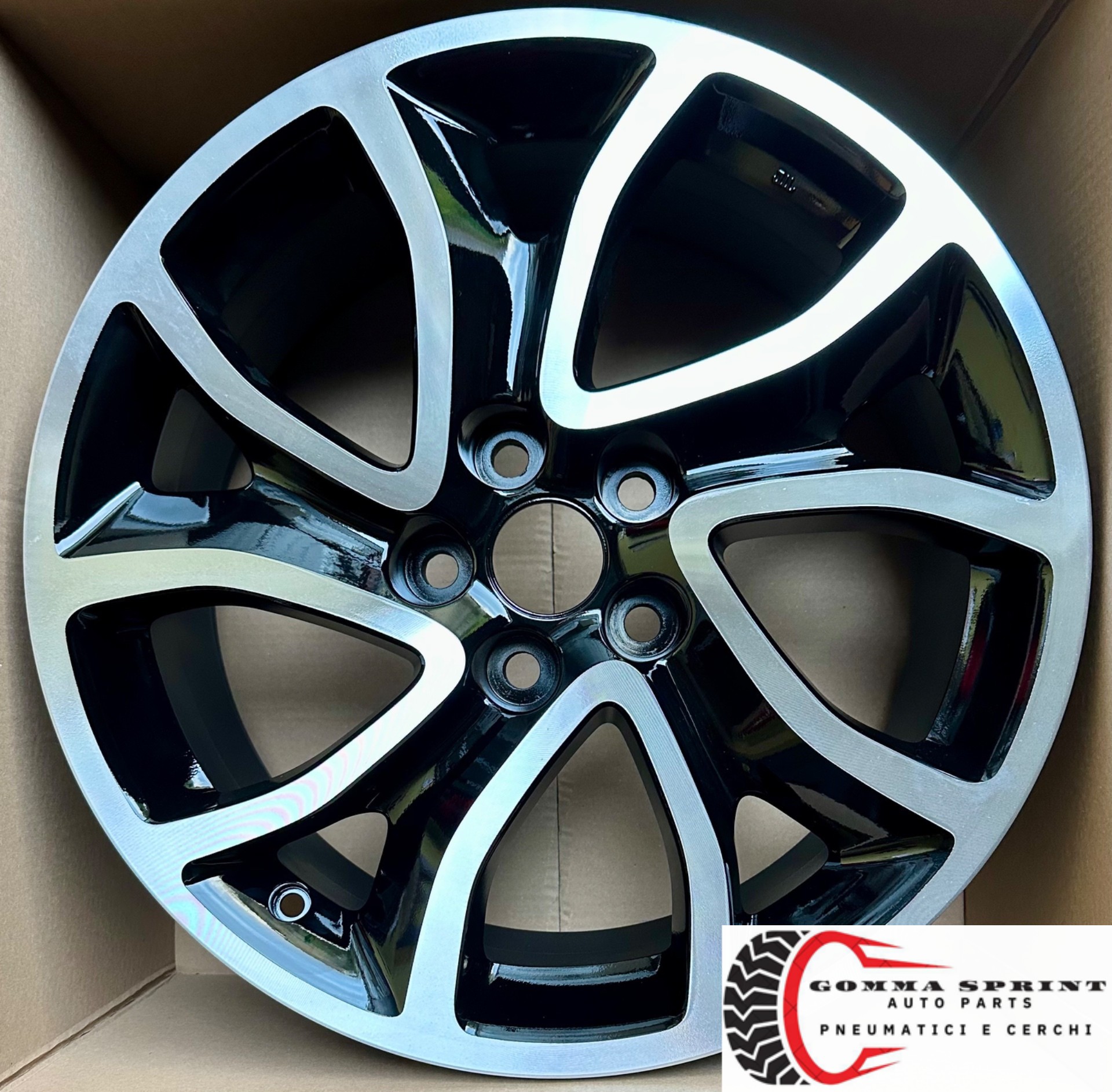 4 CERCHI IN LEGA RAGGIO 18 CITROEN MITSUBISHI NERO LUCIDO DIAMANTATO (PARI AL NUOVO) - immagine 7