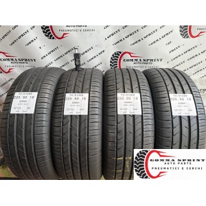 4 PNEUMATICI 225/50 R18 KUMHO ESTIVE 75%