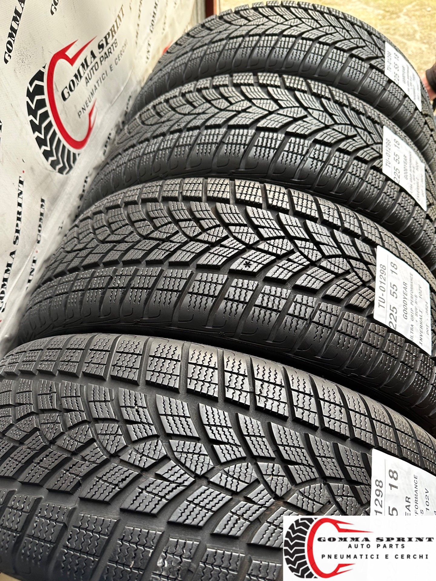 4 PNEUMATICI 225/55 R18 GOODYEAR INVERNALI - immagine 10