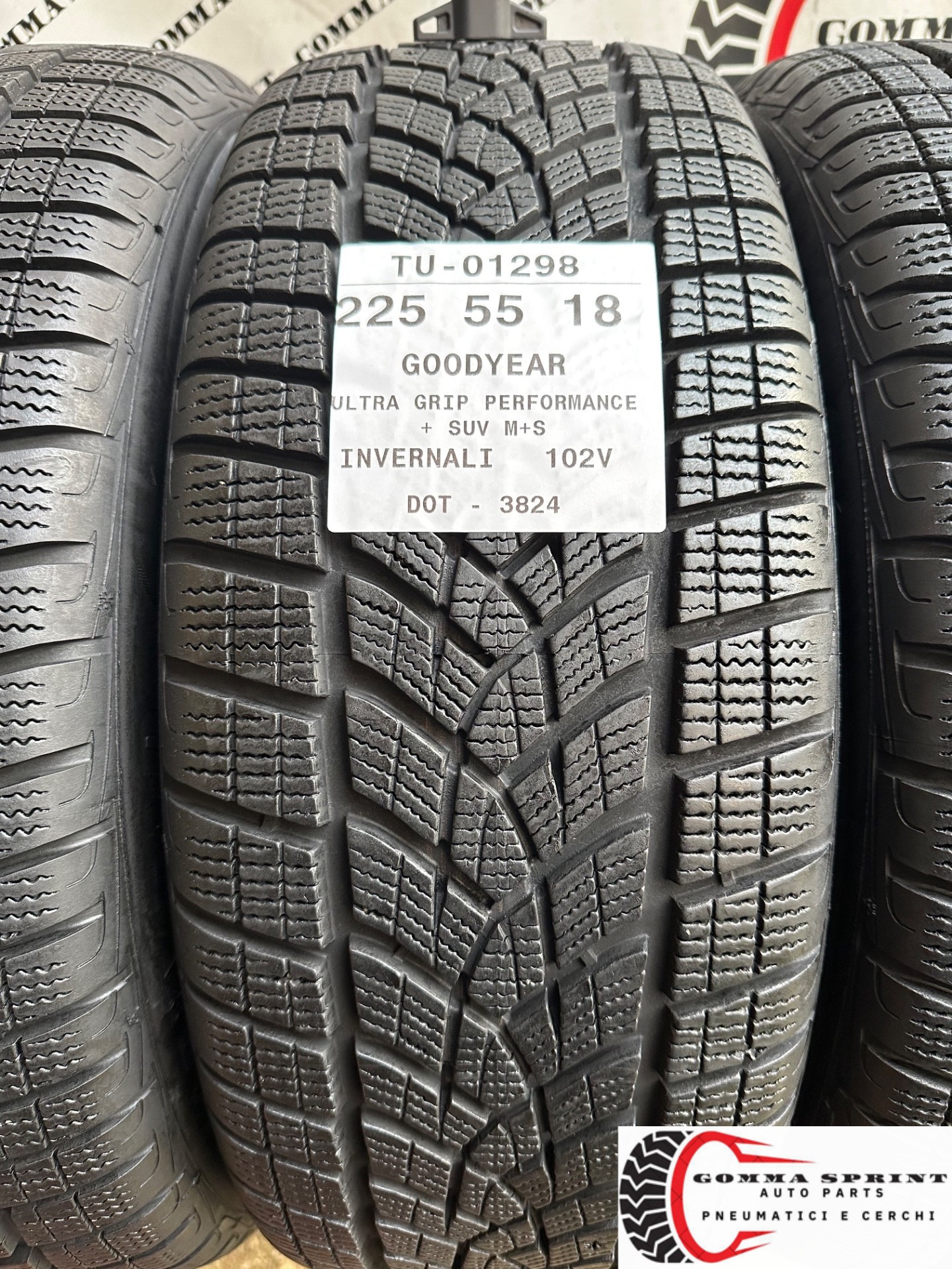 4 PNEUMATICI 225/55 R18 GOODYEAR INVERNALI - immagine 2