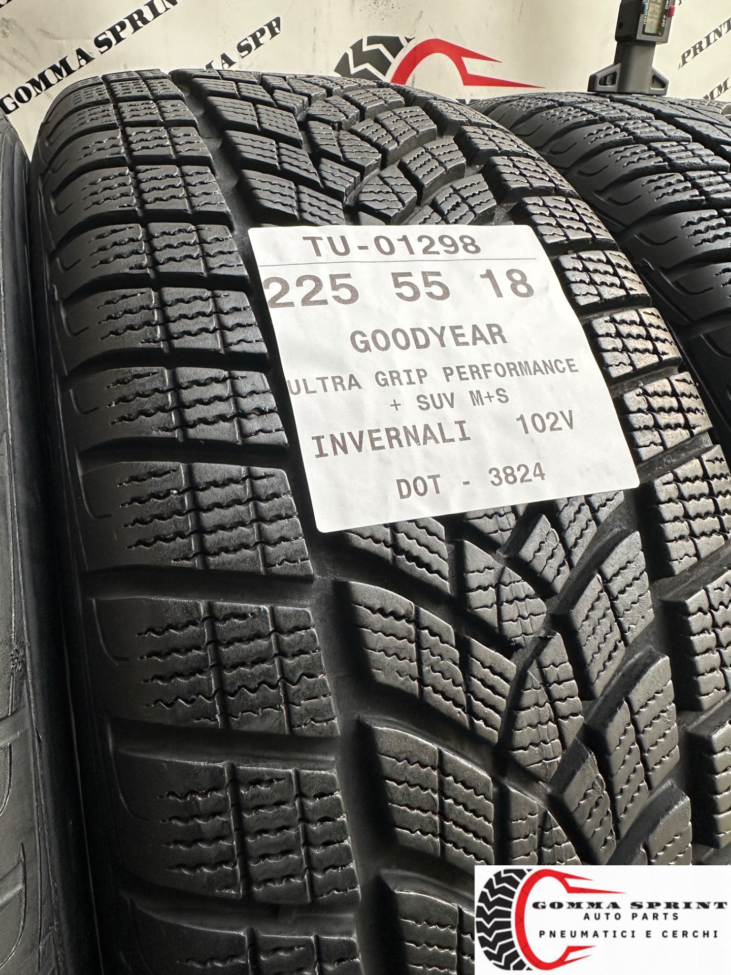 4 PNEUMATICI 225/55 R18 GOODYEAR INVERNALI - immagine 9