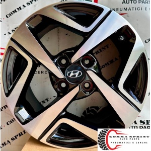 4 CERCHI IN LEGA ORIGINALI RAGGIO 15 HYUNDAI I10 NERO LUCIDO DIAMANTATO (PARI AL NUOVO)