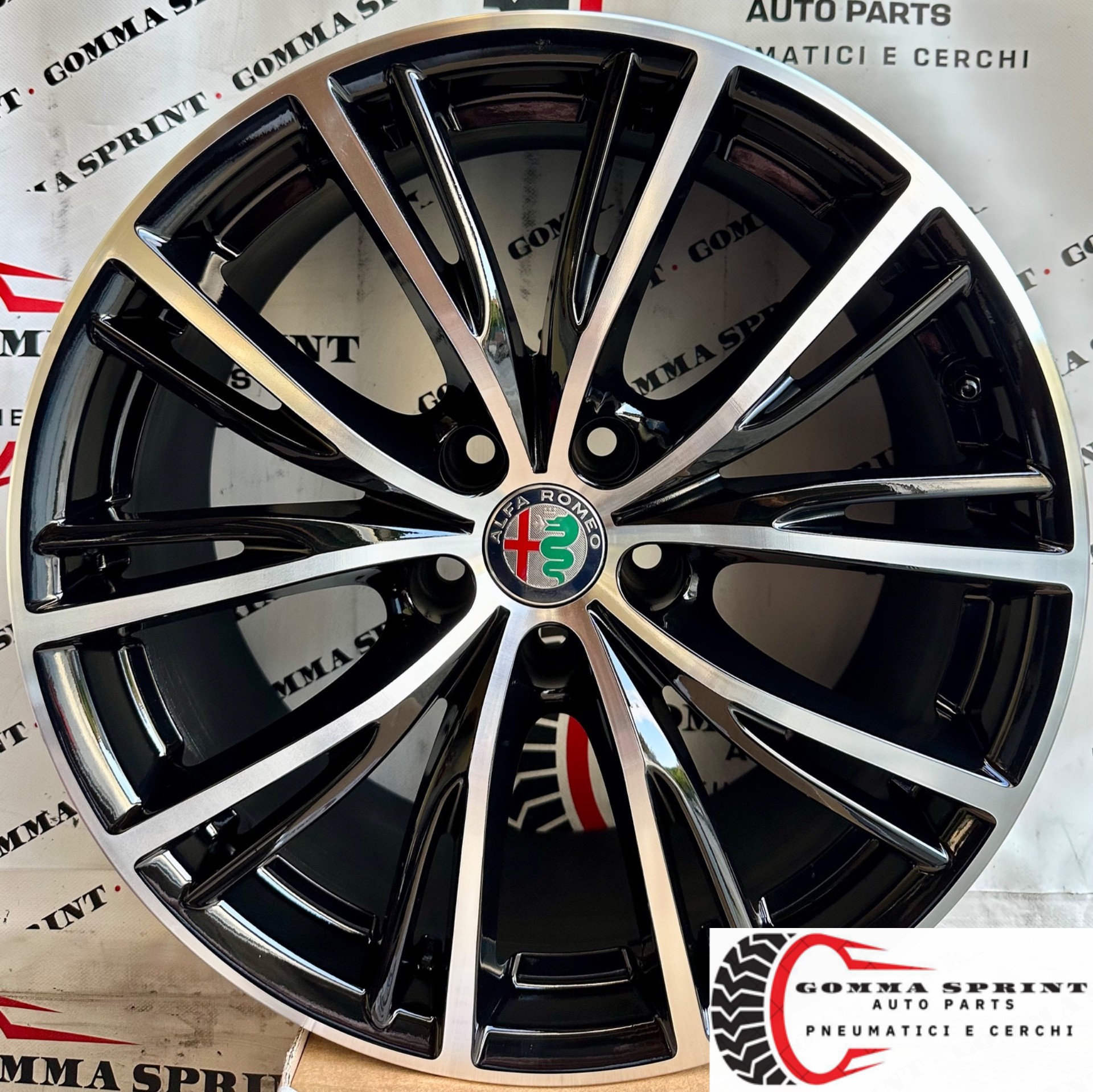 4 CERCHI IN LEGA ORIGINALI RAGGIO 18 ALFA ROMEO STELVIO NERO LUCIDO DIAMANTATO (PARI AL NUOVO)