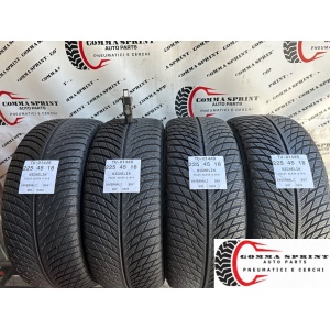 4 PNEUMATICI 225/45 R18 MICHELIN INVERNALI
