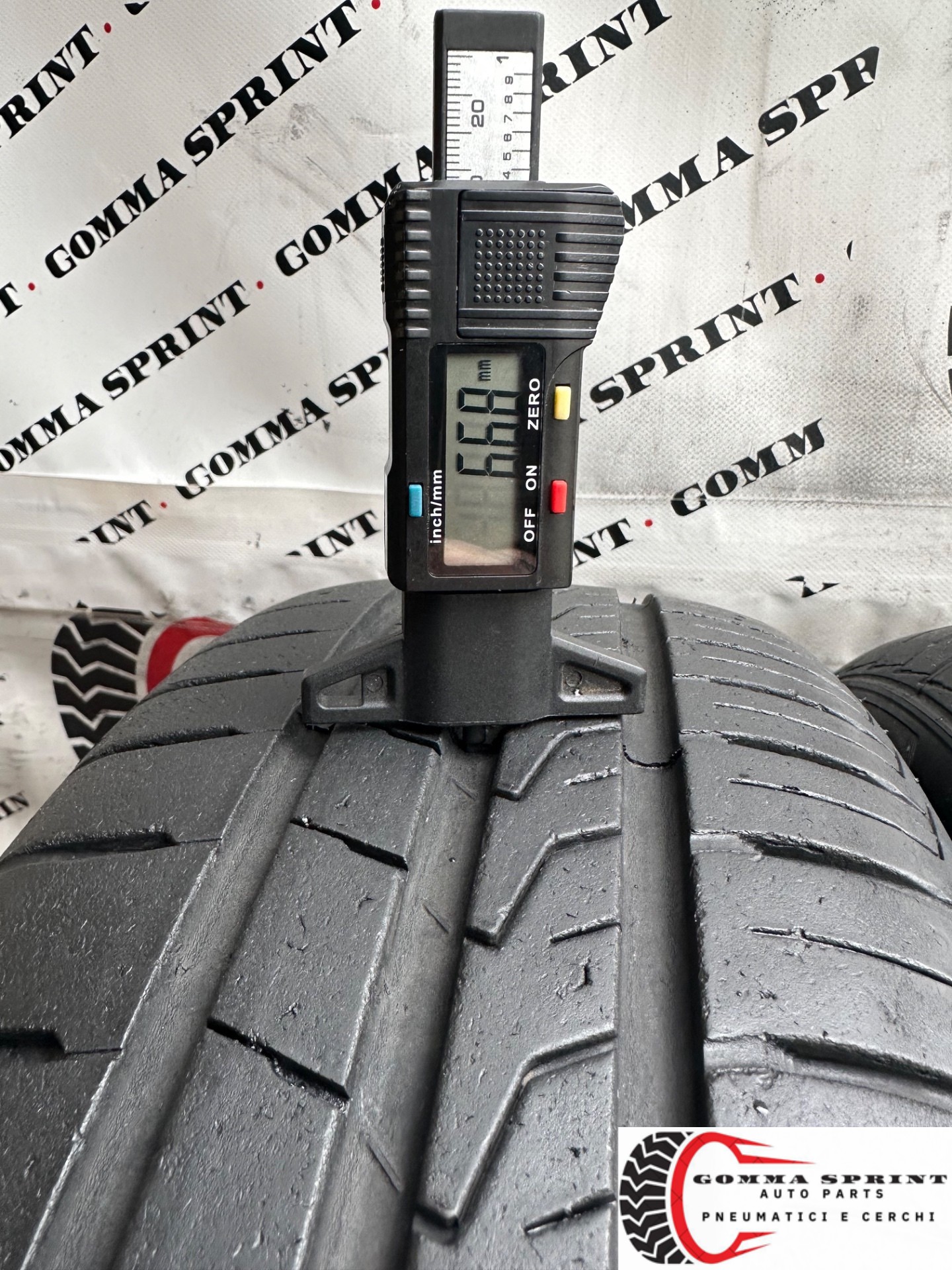 2 PNEUMATICI 175/65 R15 HANKOOK ESTIVE 70% - immagine 4