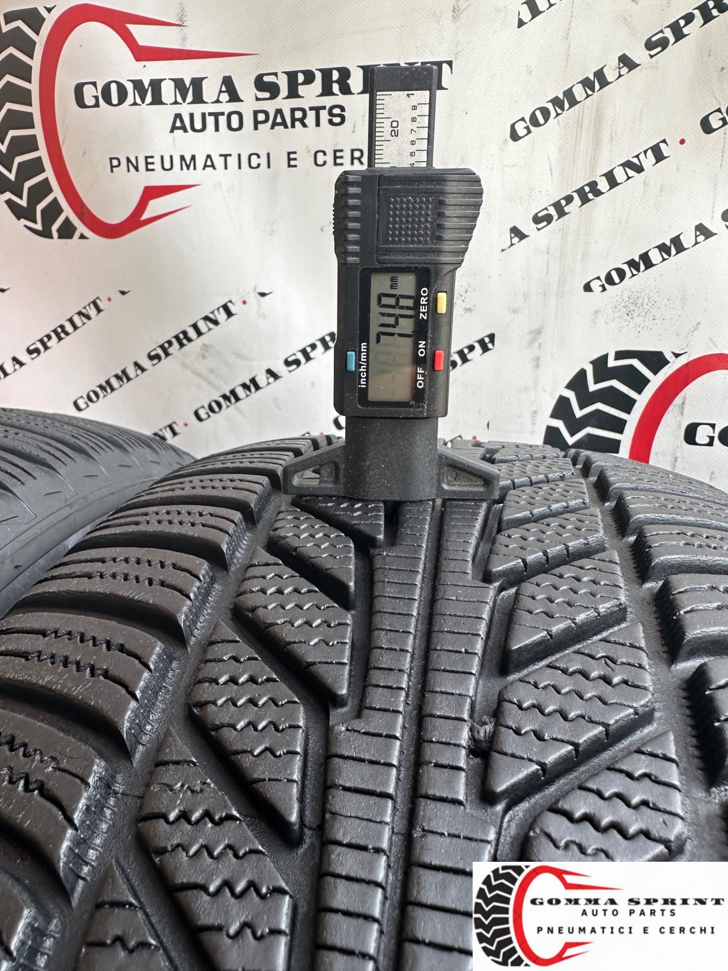 4 PNEUMATICI 235/50 255/45 R20 HANKOOK INVERNALI - immagine 4
