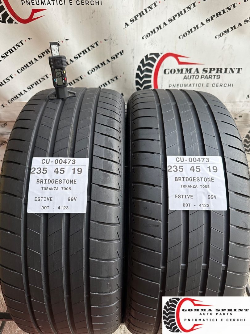 2 PNEUMATICI 235/45 R19 BRIDGESTONE ESTIVE