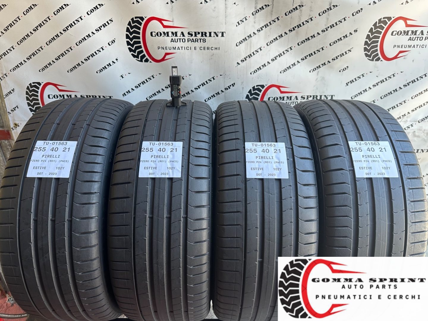 4 PNEUMATICI 255/40 R21 PIRELLI ESTIVE