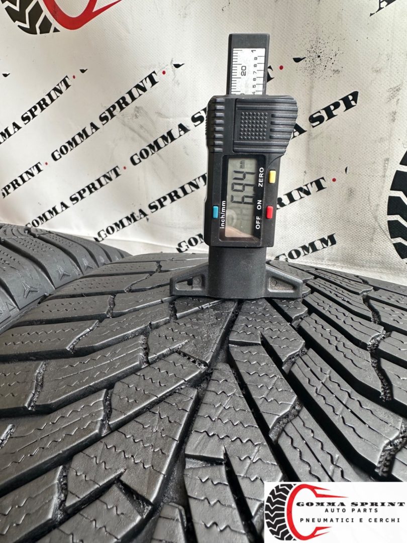 4 PNEUMATICI 225/45 R18 KUMHO INVERNALI - immagine 4