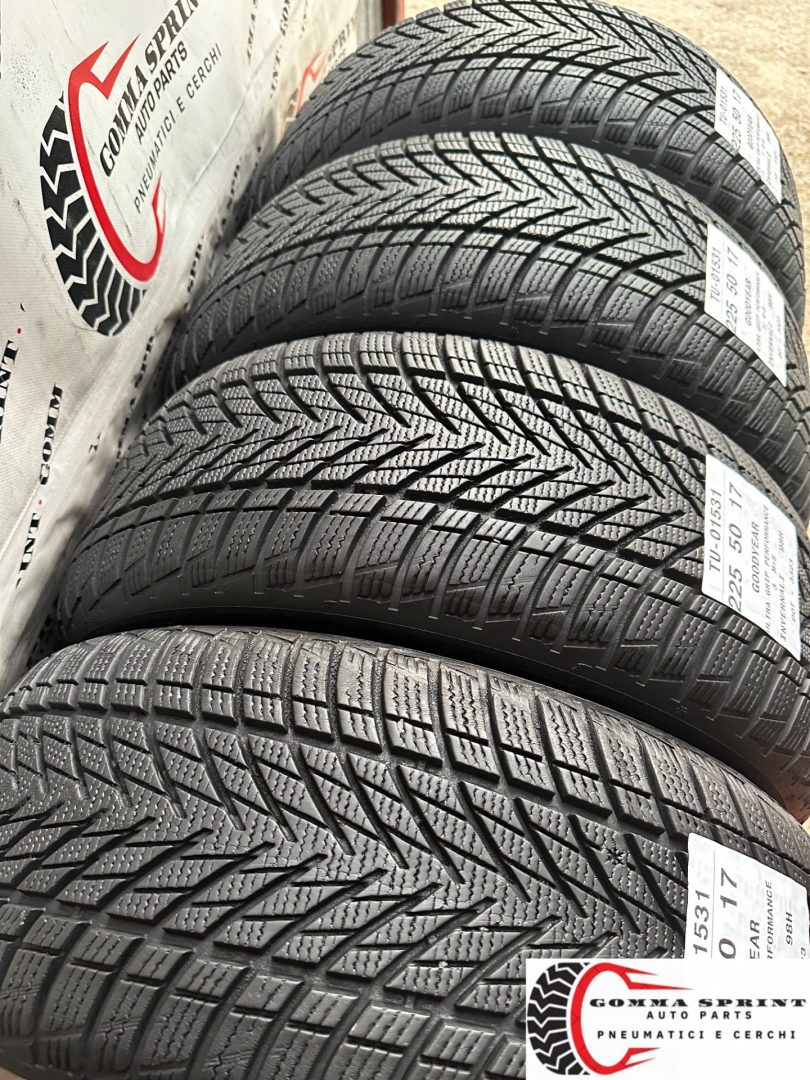 4 PNEUMATICI 225/50 R17 GOODYEAR INVERNALI 95% - immagine 9