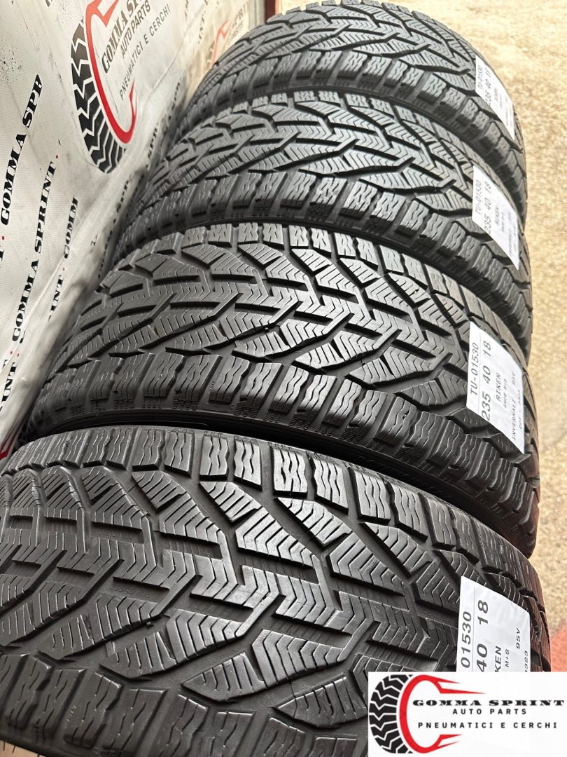 4 PNEUMATICI 235/40 R18 RIKEN INVERNALI 80% - immagine 9