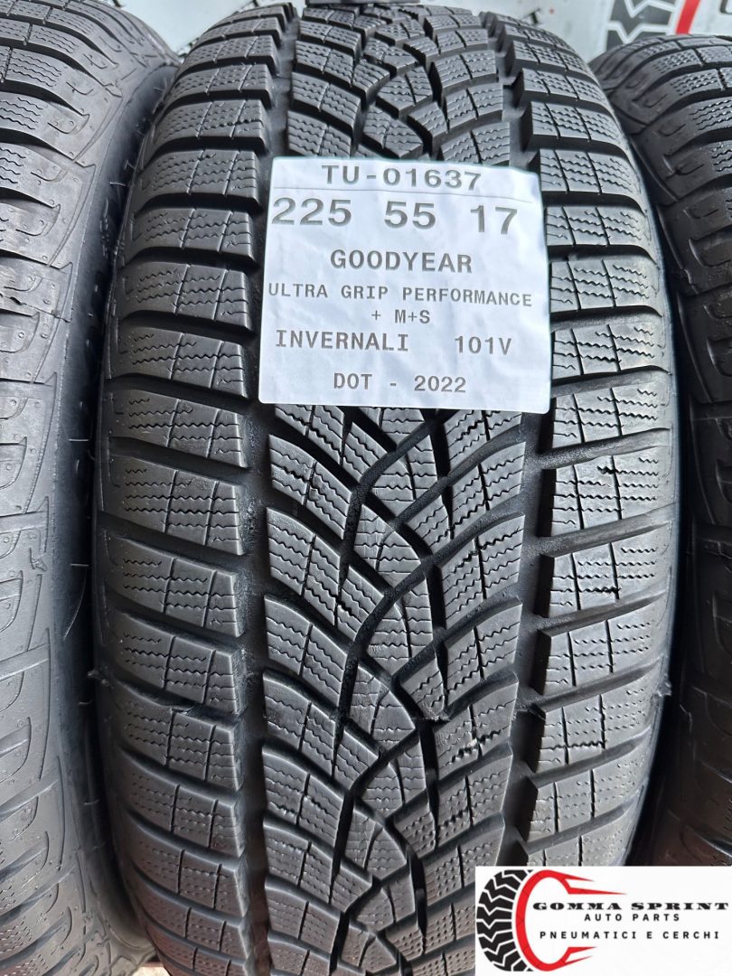 4 PNEUMATICI 225/55 R17 GOODYEAR INVERNALI - immagine 2