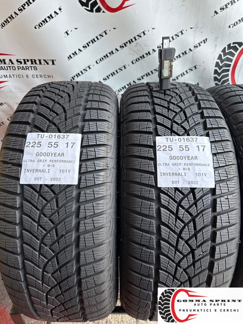 4 PNEUMATICI 225/55 R17 GOODYEAR INVERNALI - immagine 3