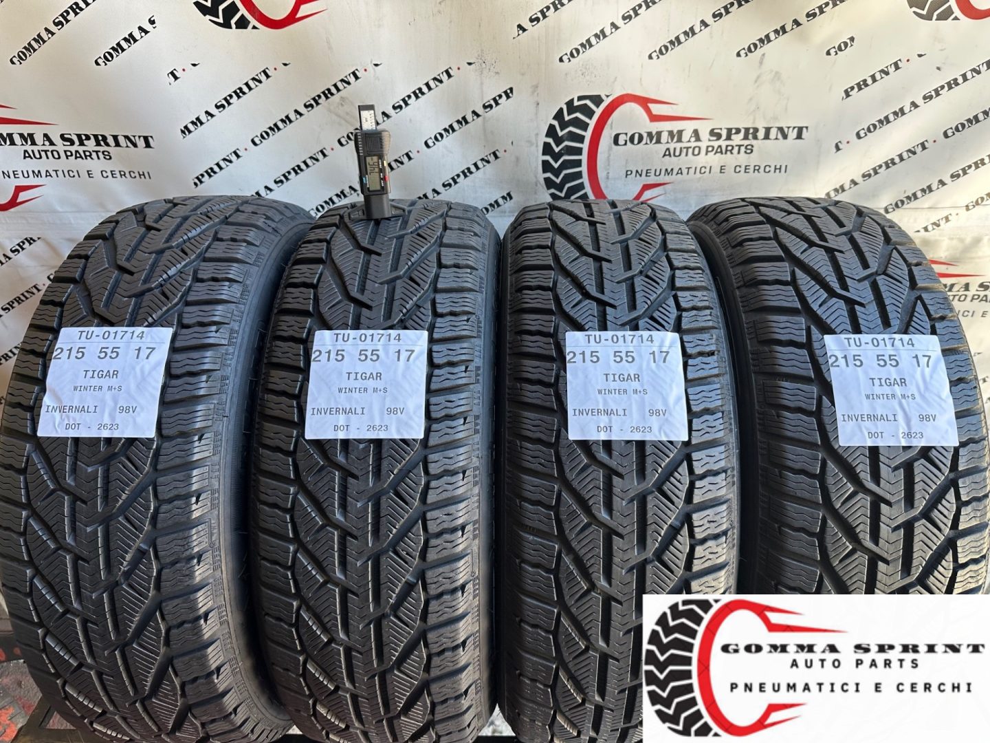 4 PNEUMATICI 215/55 R17 TIGAR INVERNALI 90%